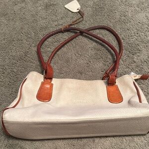 Petusco Elegant White and Tan Leather Tote Bag